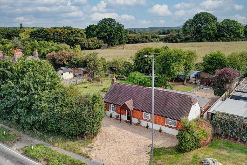 Property photo 1 of 32