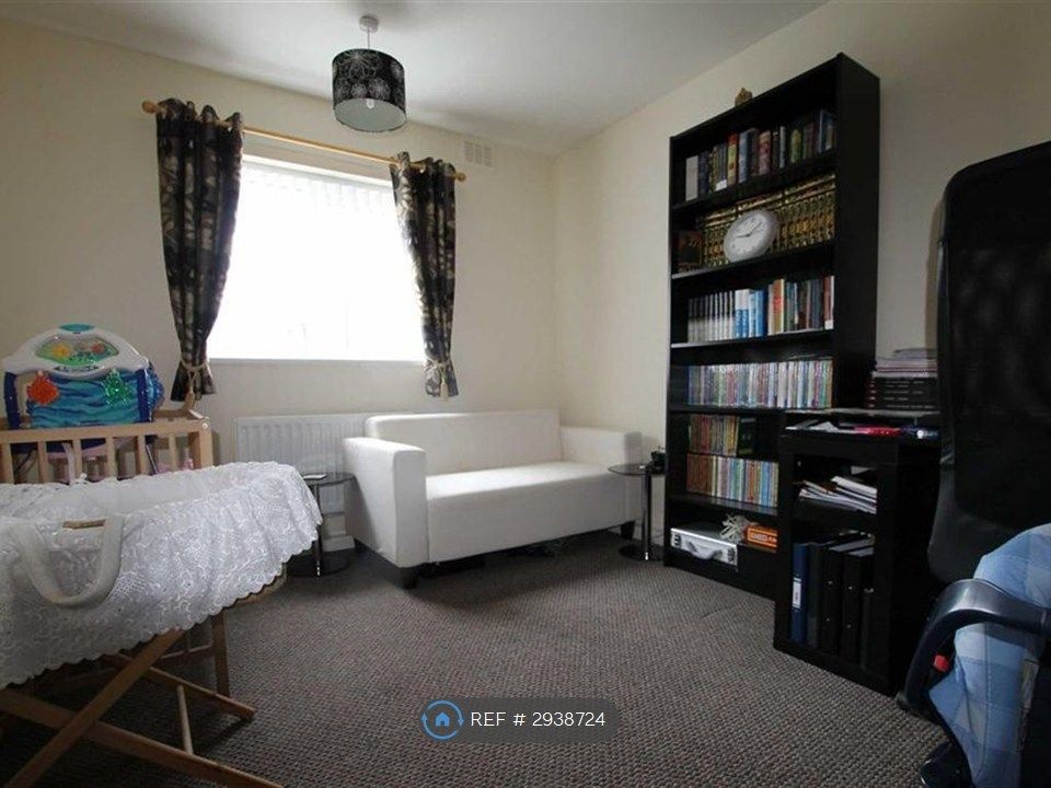 Property photo 3 of 5