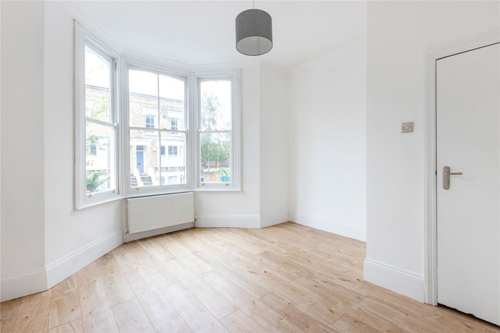Property photo 2 of 7 Picture No. 09