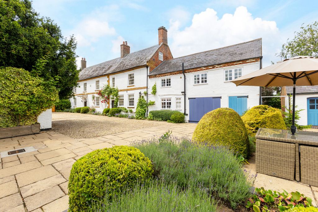 Additional image 25 of 5 bed detached house for sale9 Swinnertons Lane, Yelvertoft, Northampton Northamptonshire NN6