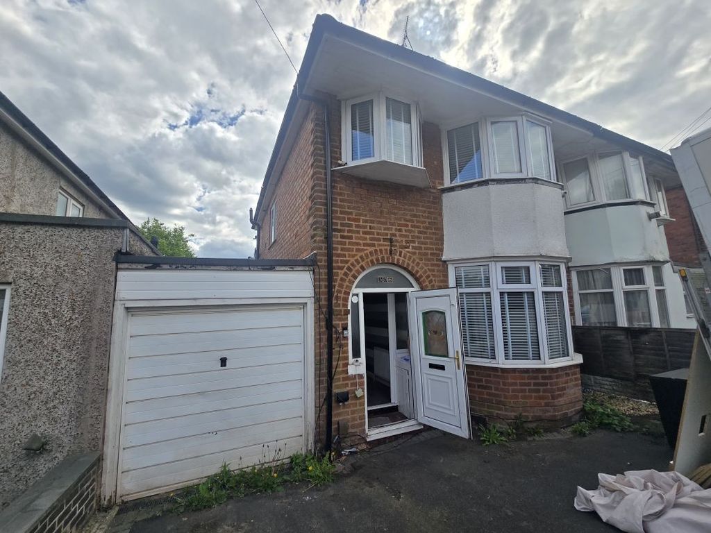 Property photo 3 of 27
