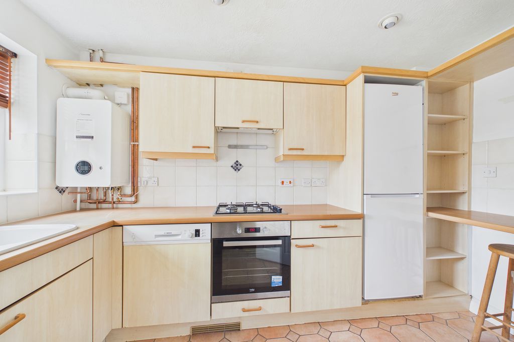 Property photo 3 of 17 Photo 1