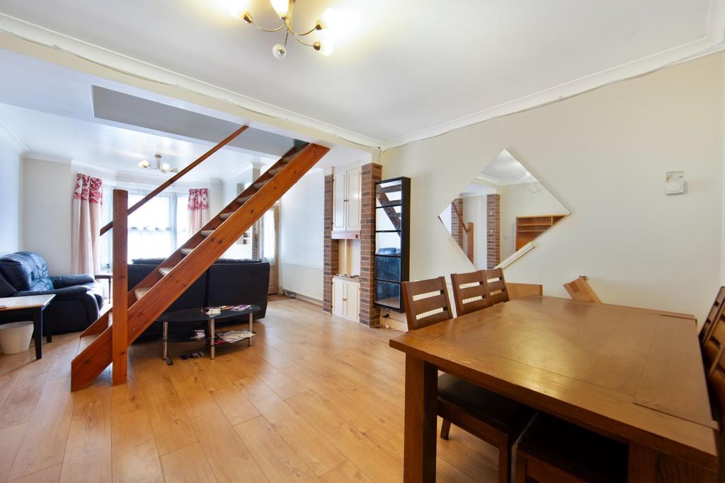 Property photo 2 of 11 Img_3128.Jpg