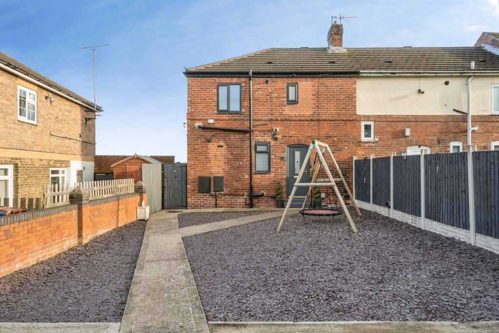 Property photo 1 of 21