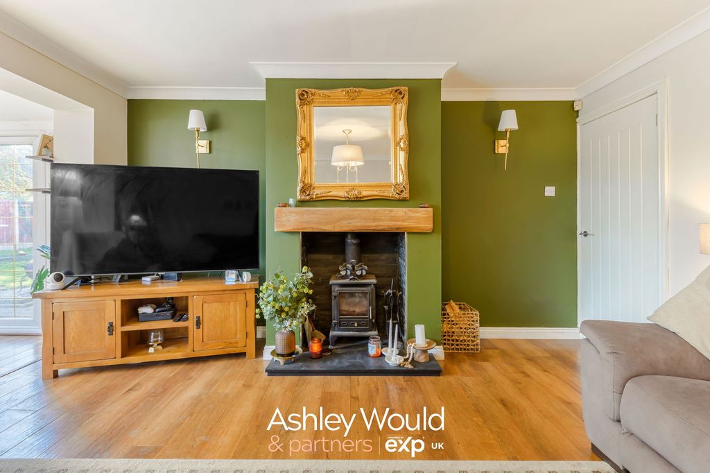 Property photo 3 of 17