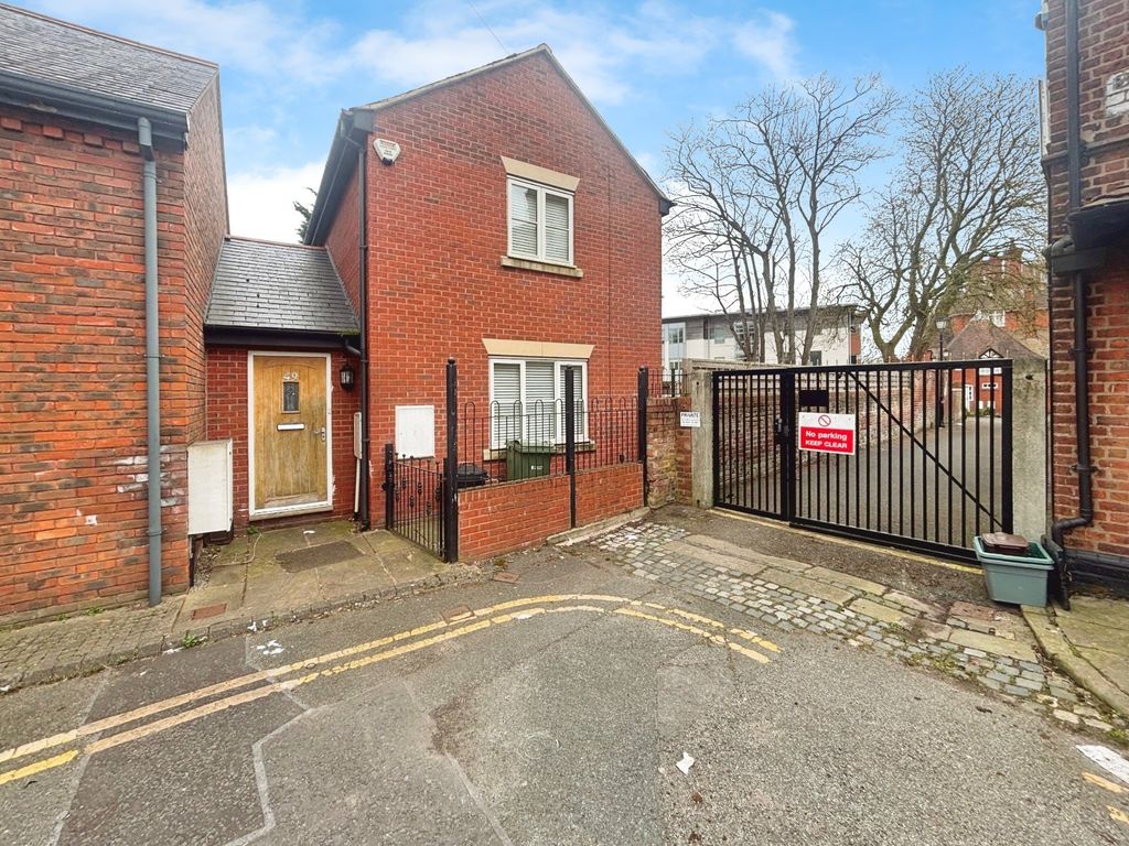 Property photo 1 of 9 Picture No. 11