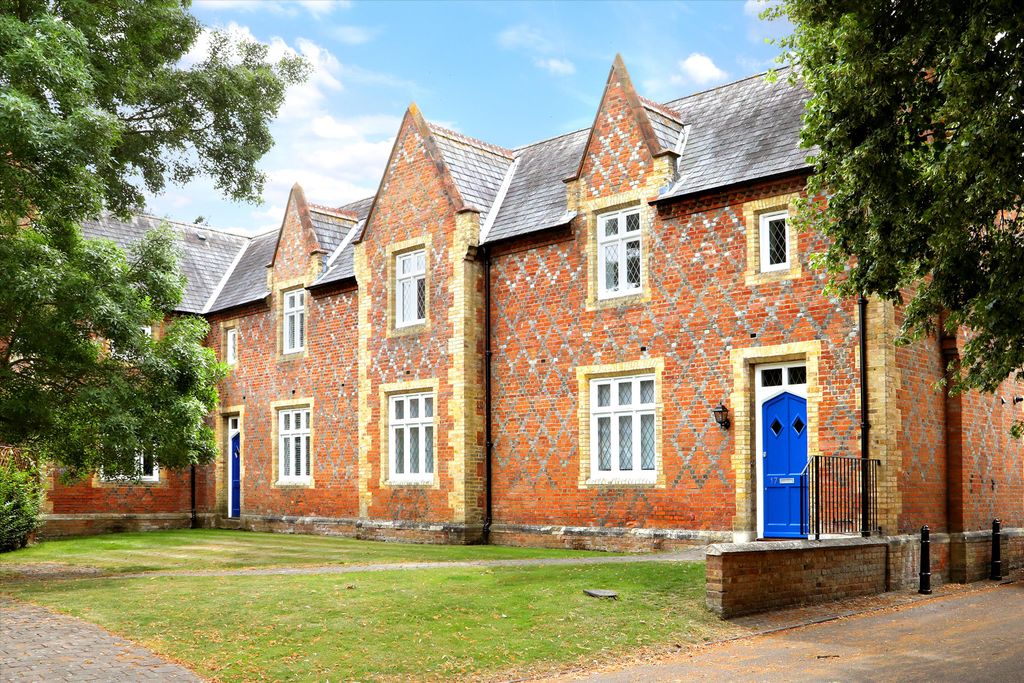 Property photo 3 of 9 Image