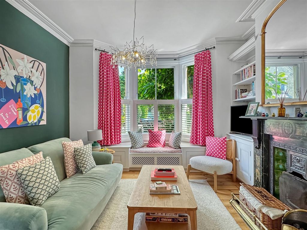 Property photo 1 of 19