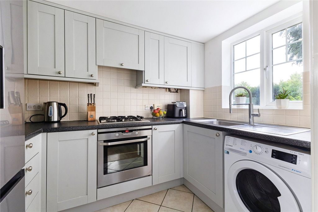 Property photo 3 of 8 Picture No. 06