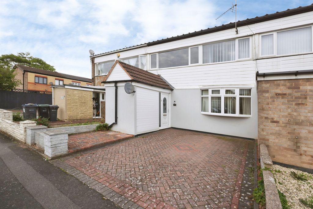 Property photo 2 of 22