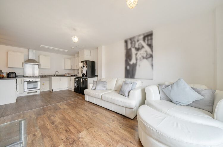 Property photo 3 of 13