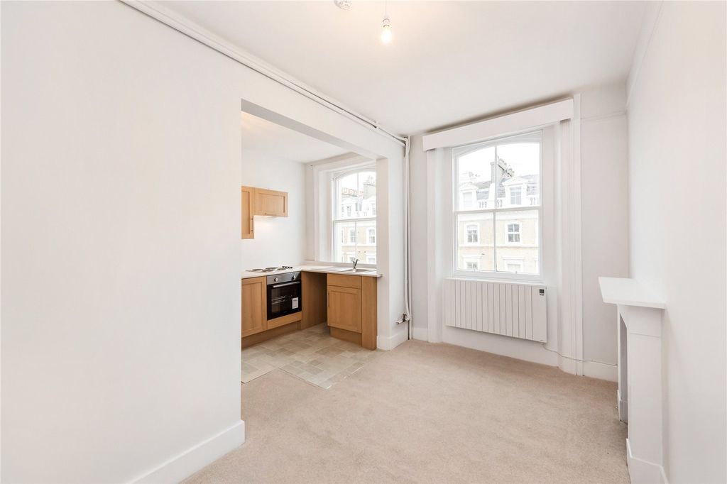 Property photo 1 of 11 Studio Room
