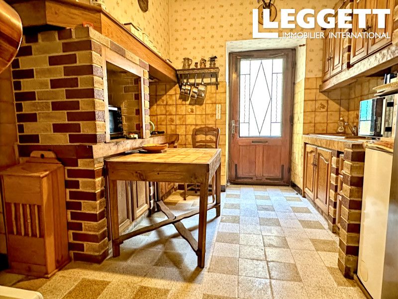 Property photo 2 of 10