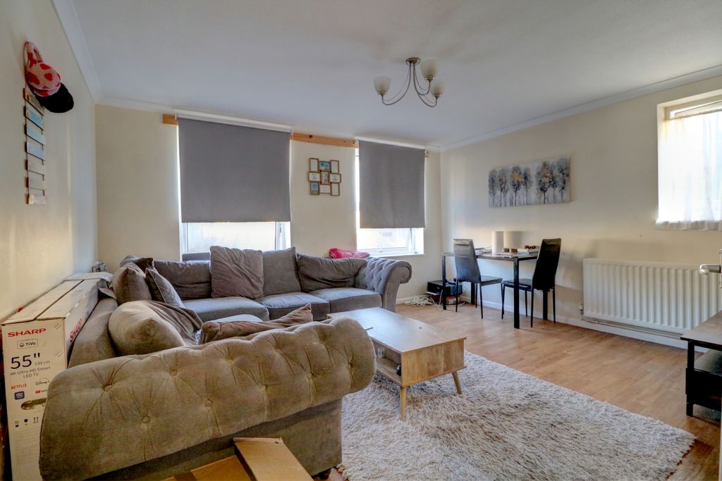 Property photo 2 of 8 Lounge-Diner