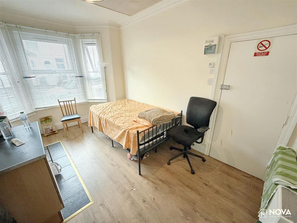 Property photo 3 of 21 Img_1887.Jpg