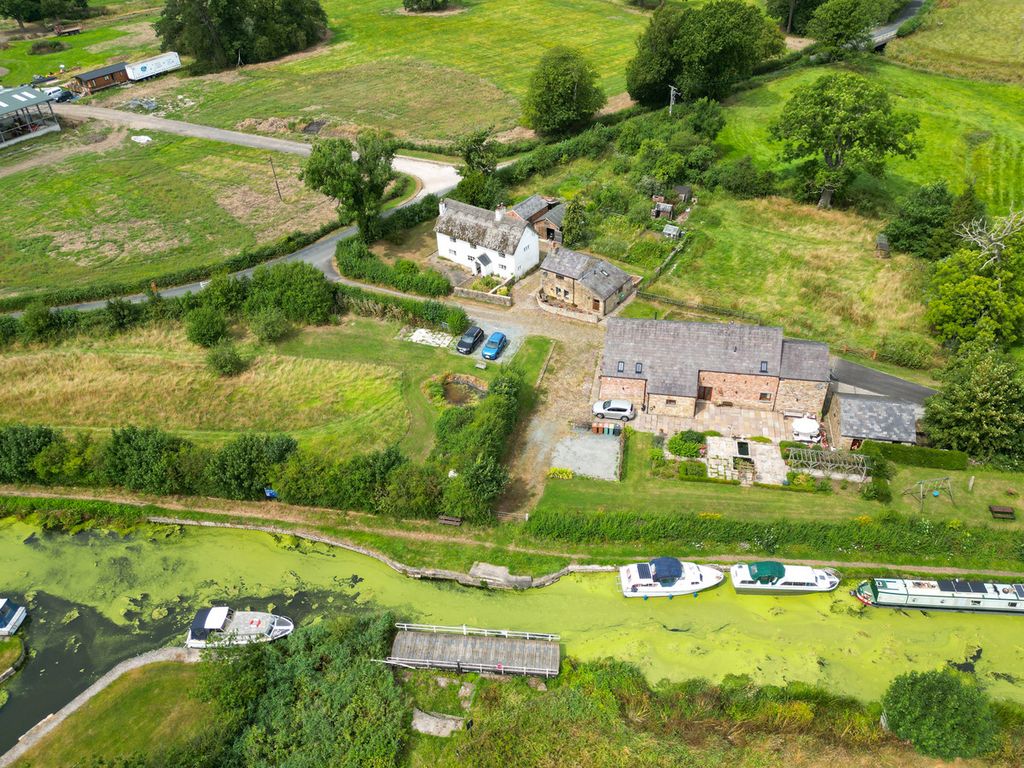 Property photo 1 of 39