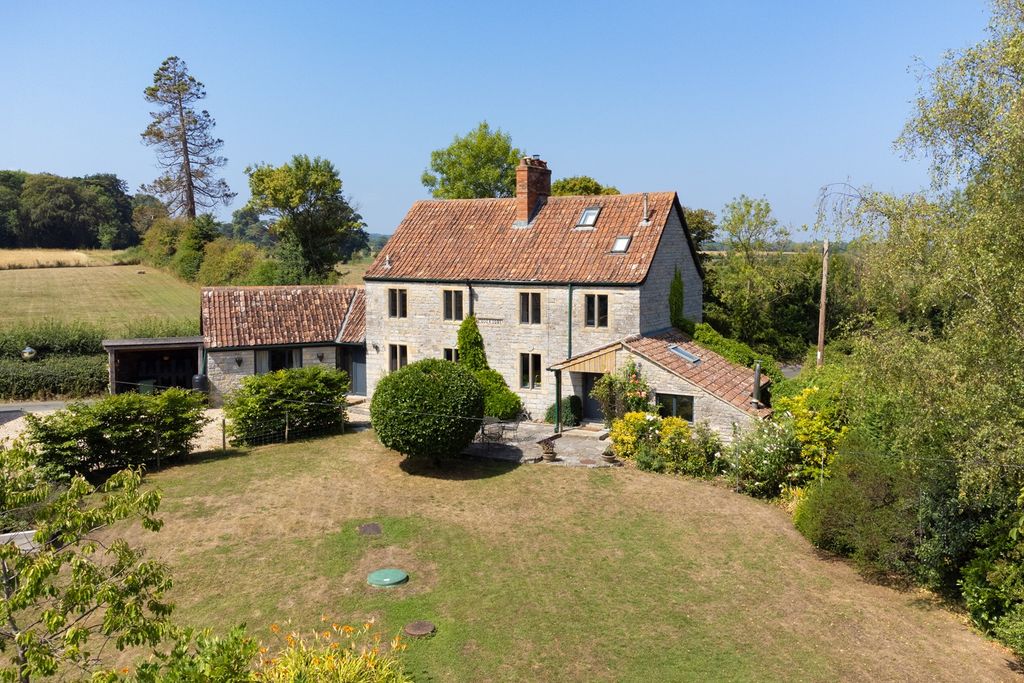 Property photo 1 of 29 4354732