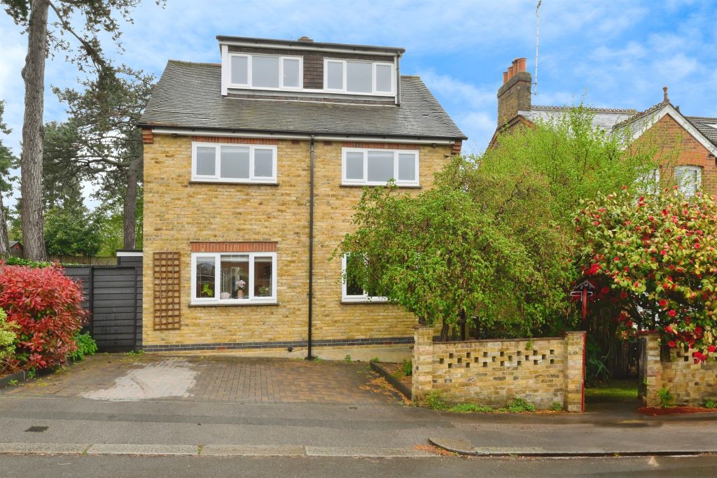 Property photo 1 of 17
