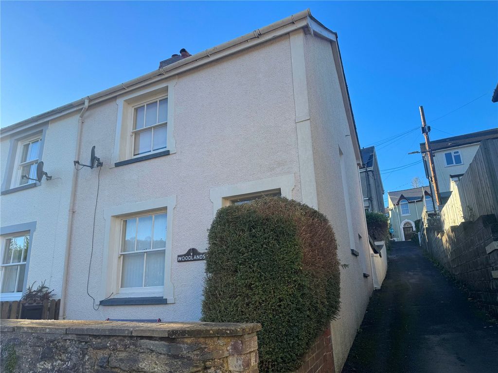 Property photo 1 of 19 Picture No. 01