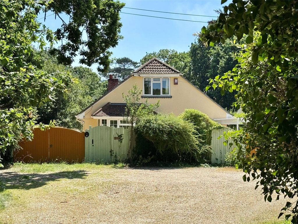 Property photo 2 of 22 Picture No. 04