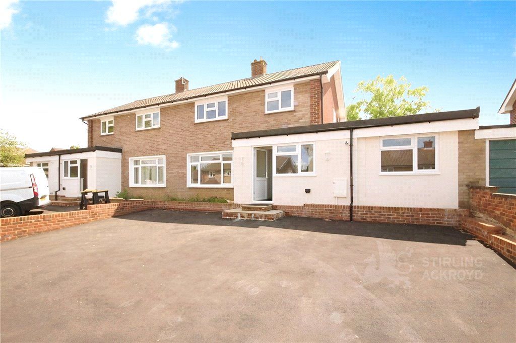 Property photo 1 of 7 External
