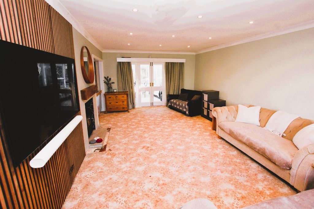 Property photo 3 of 17 Picture No. 03