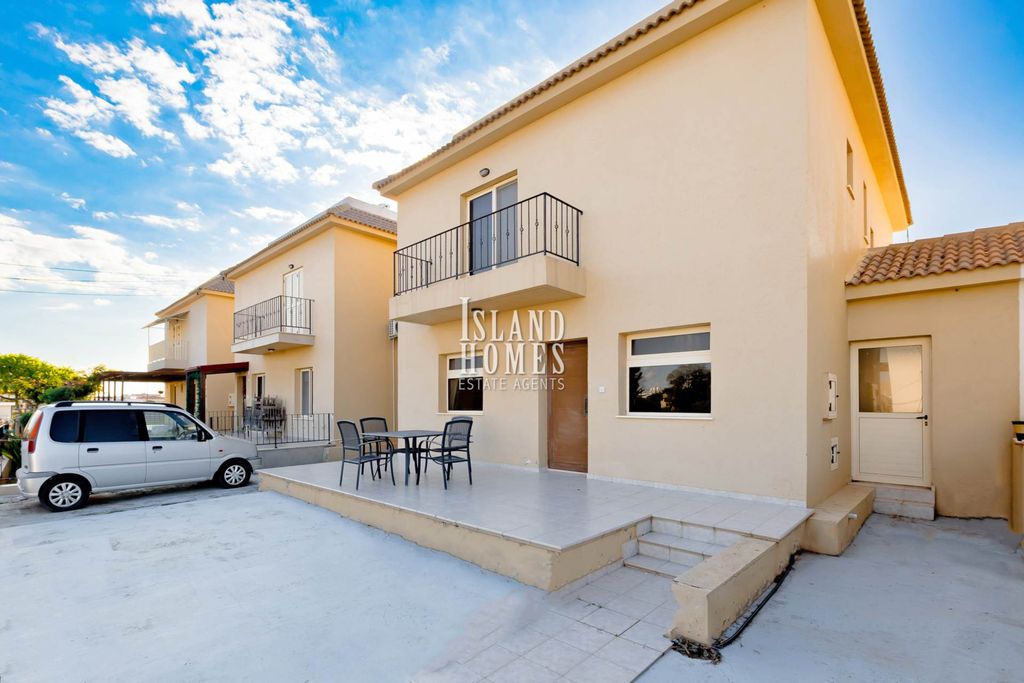 Property photo 1 of 30