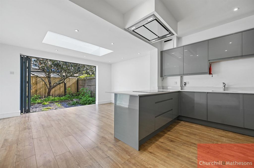 Property photo 1 of 10 Chmah - Yewfield Road - Kitchen3 (1).Jpg