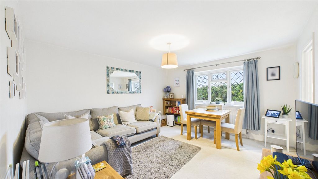 Property photo 2 of 9 Picture 2