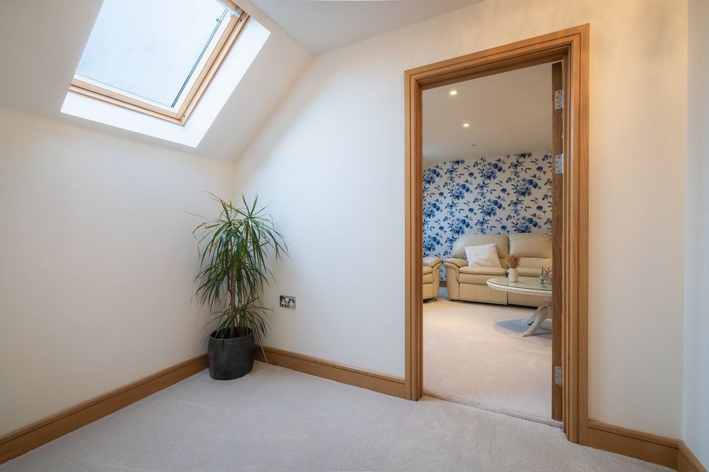 Additional image 30 of 6 bed detached house for saleAber Llwchwr, Llangennech SA14