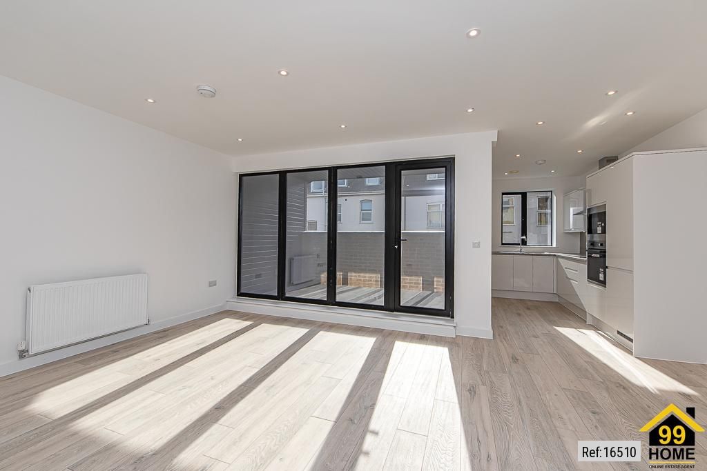 Property photo 2 of 9 Photo 1