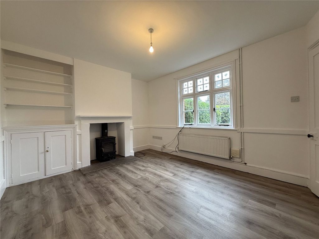 Property photo 2 of 10 Picture No. 21