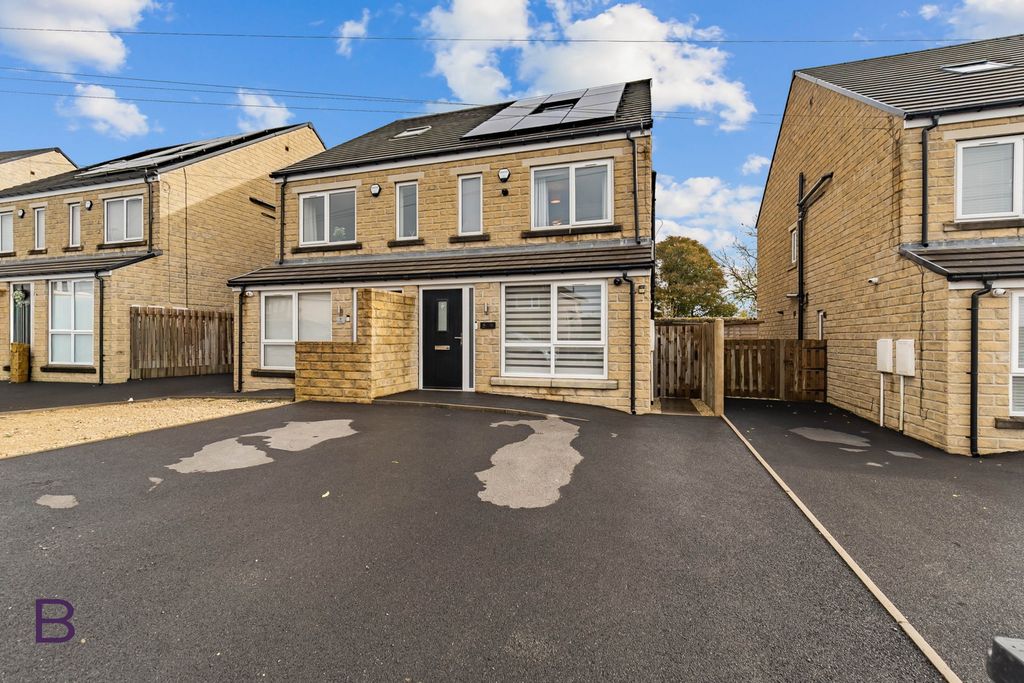 Property photo 1 of 34