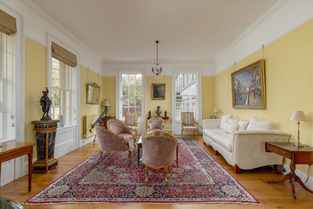 Property photo 2 of 28 Image