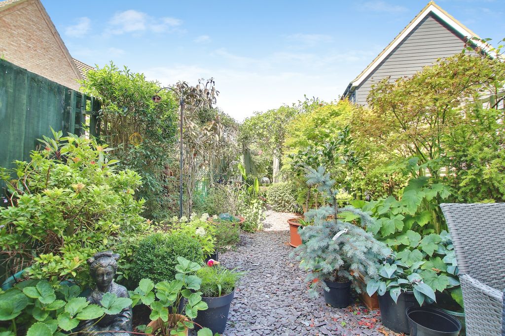Property photo 3 of 13