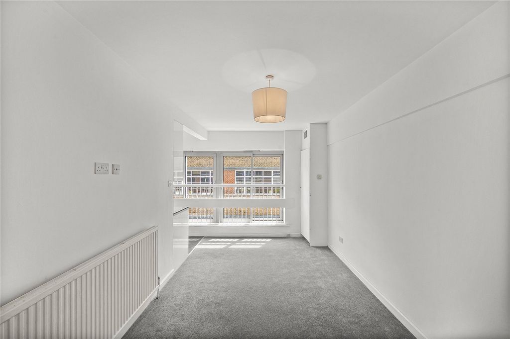 Property photo 3 of 8 Picture No. 30