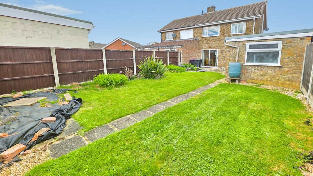Property photo 3 of 12