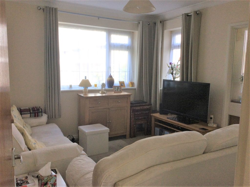 Property photo 2 of 3