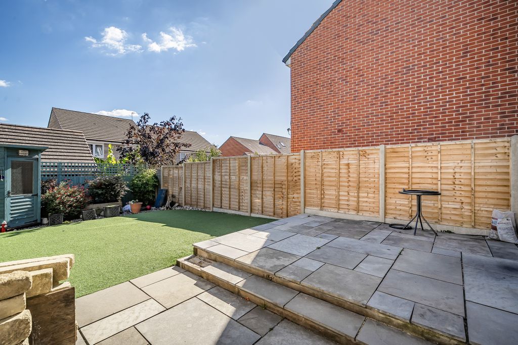 Property photo 3 of 11 Garden