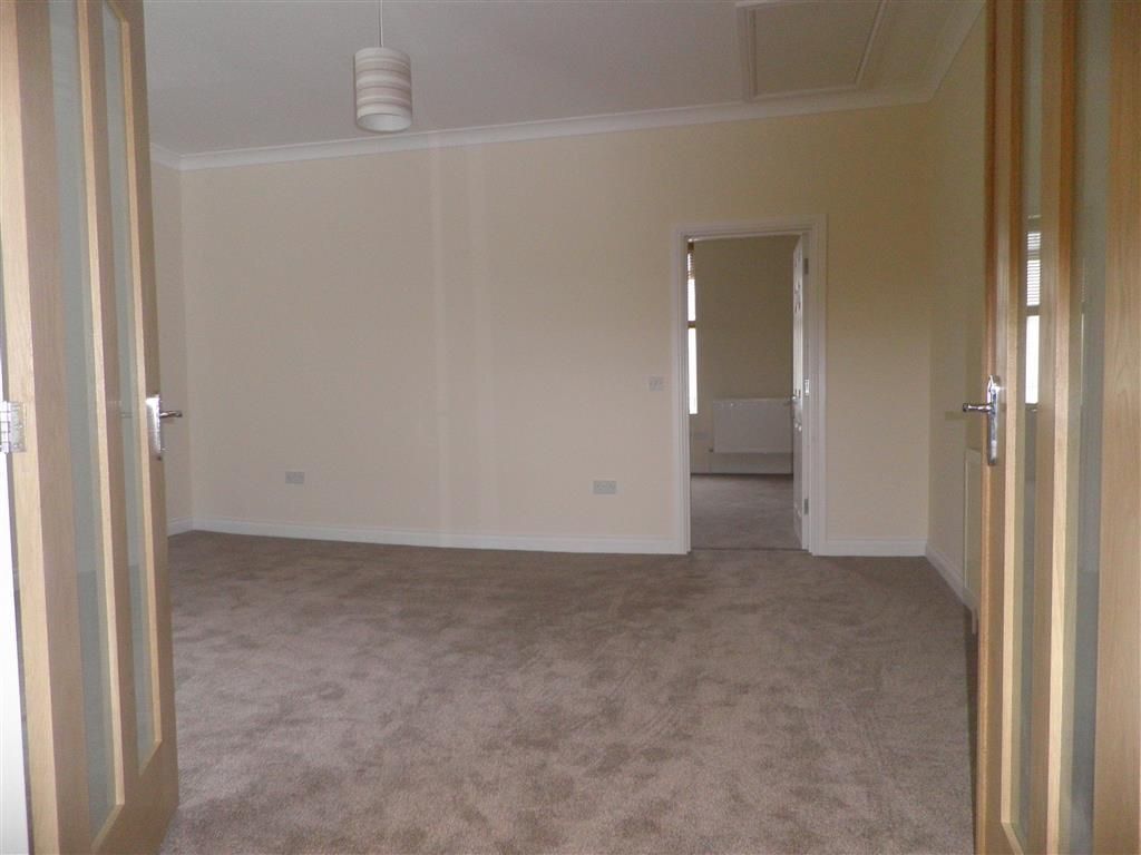 Property photo 3 of 7 Living Room