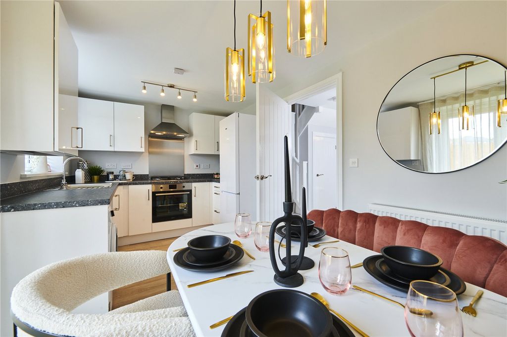 Property photo 1 of 9 Kitchen Diner