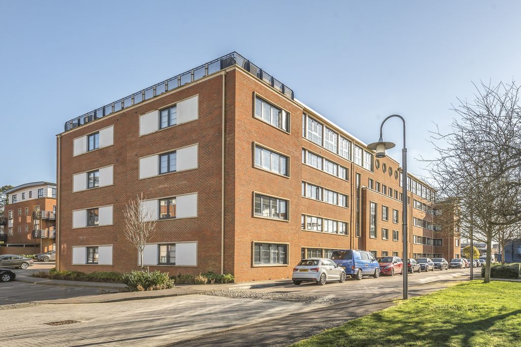 Property photo 1 of 10