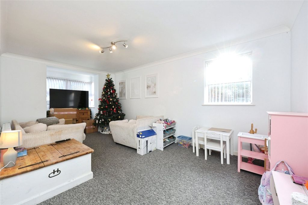 Property photo 2 of 8 Picture No. 07