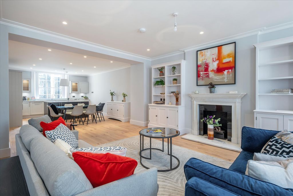 Property photo 3 of 10 Image