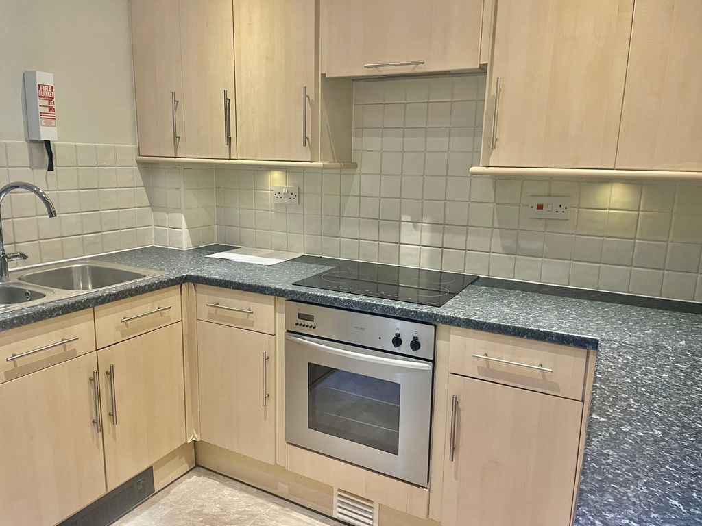 Property photo 3 of 5 Kitchen