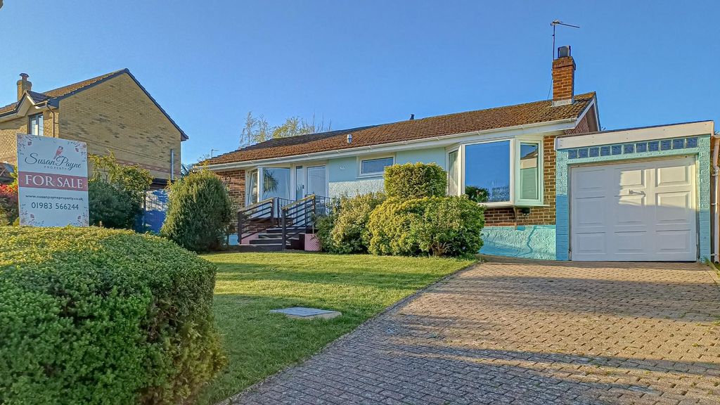 Property photo 1 of 38 56 Sylvan Avenue