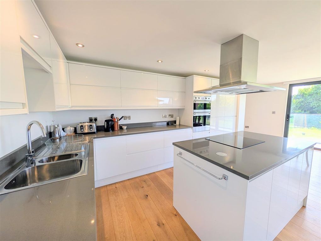 Additional image 4 of 2 bed flat for saleFryers Gate, Hereford HR4