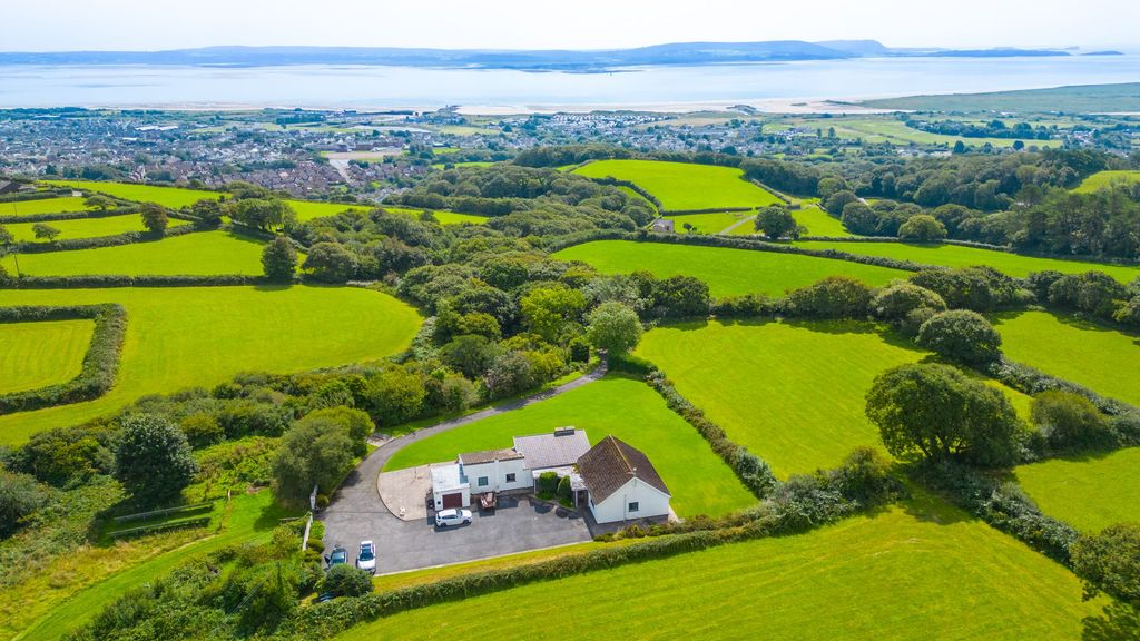 Property photo 1 of 71