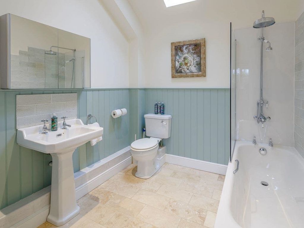 Property photo 3 of 8 11029317