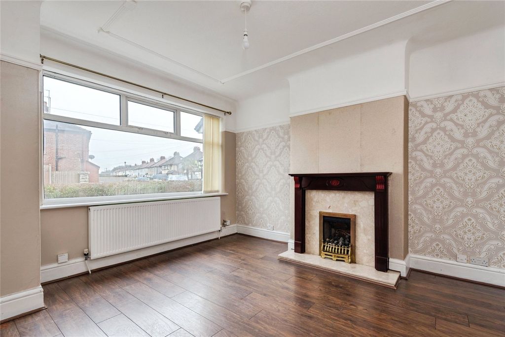 Property photo 3 of 21 Picture No. 13